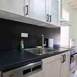 Tarik Live Traditional דירה אנו סירוס
